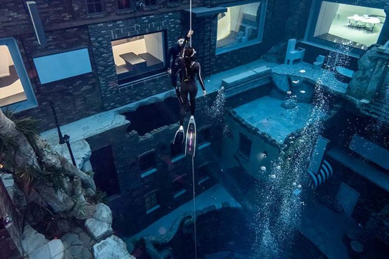 Deep Dive Dubai